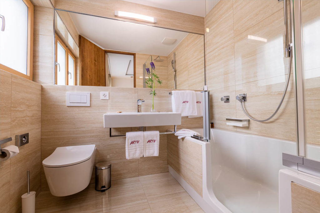 Hotel-Arte-St-Moritz-Badezimmer